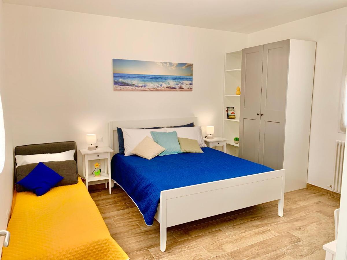 Casa Vacanze Con Vista Mare E Giardino - Amanecer Marzocca di Senigallia Exterior foto