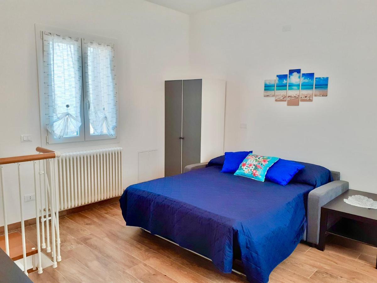 Casa Vacanze Con Vista Mare E Giardino - Amanecer Marzocca di Senigallia Exterior foto