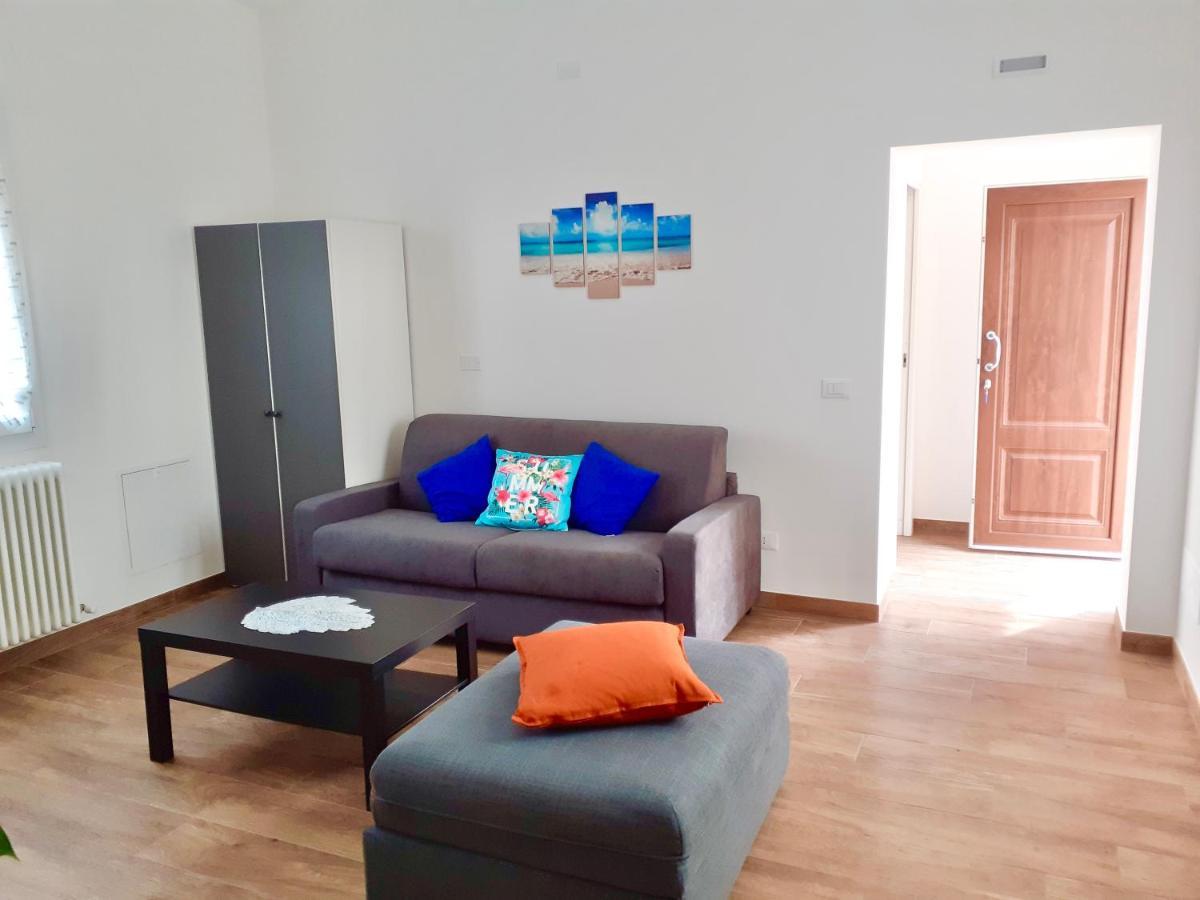 Casa Vacanze Con Vista Mare E Giardino - Amanecer Marzocca di Senigallia Exterior foto